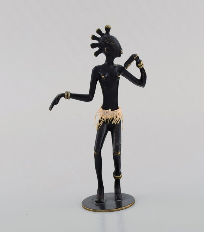 Karl Weiler, Pforzheim, Tyskland. Nøgen "Negresse" skulptur i bronze med skørt i bast. 1940