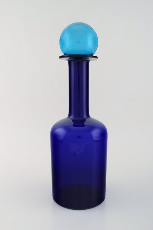 Otto Brauer for Holmegaard. Large vase / bottle in blue art glass with blue ball. 1960
