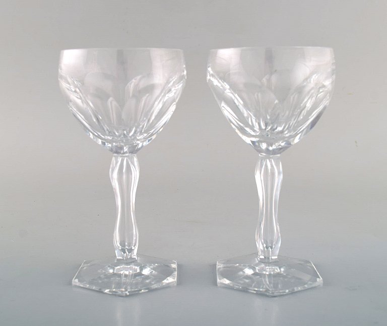 Val St. Lambert, Belgium. Two Lalaing glasses in mouth blown crystal glass. 1950 / 60