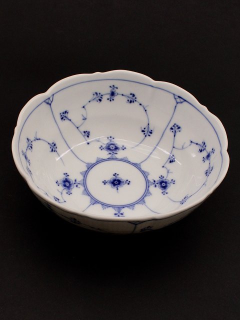 Royal Copenhagen musselmalet salat skål 1/311   1.sort. 
