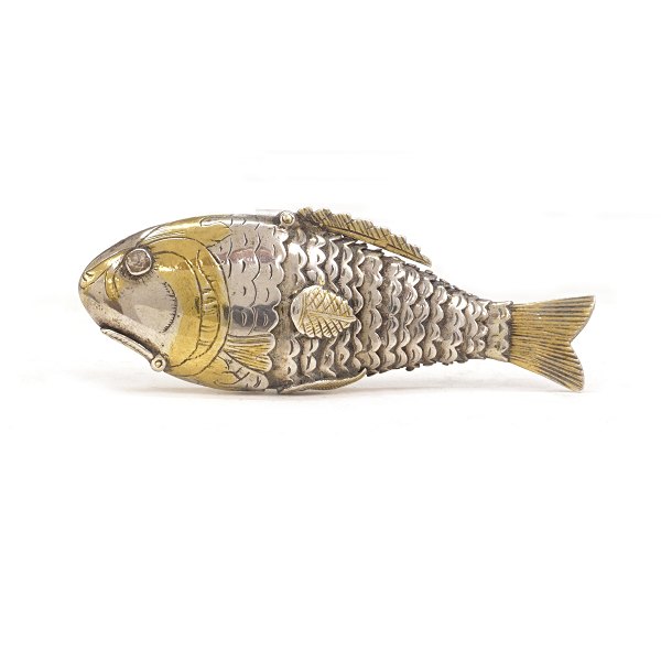 A Danish partly gilt rare silver fish vinaigrette. Laurids Møller, Aalborg, 1773-1811. L: 8,5cm