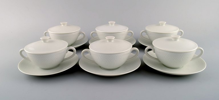 Royal Copenhagen. Salto Stel, Hvidt. Seks boullionkopper med underkopper. 1960