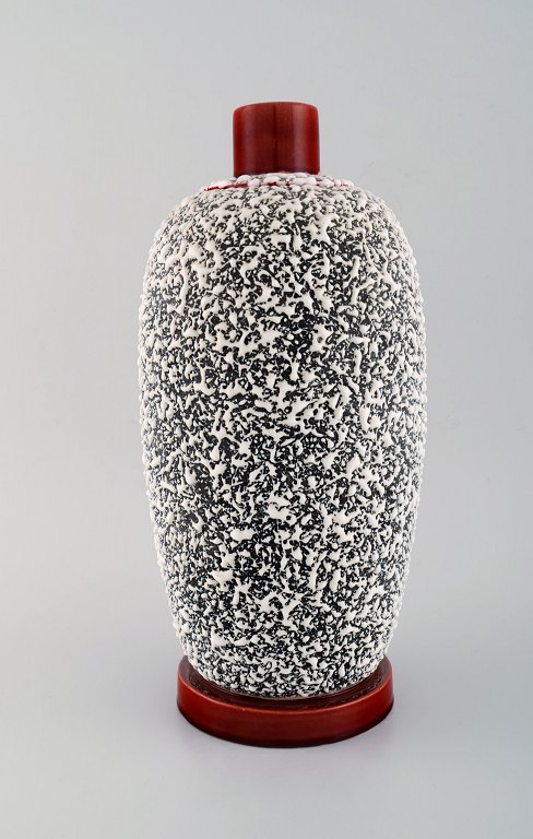 Paul Milet for Sevres, France. Large art deco lidded jar in glazed ceramics. Fantastic glaze. 1920s.