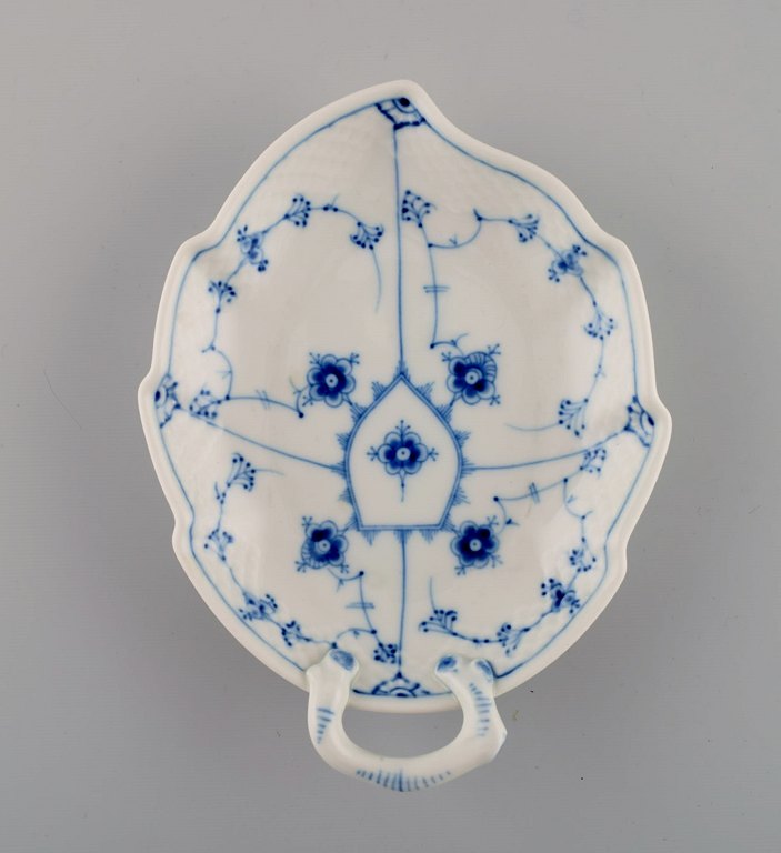 Bing & Grøndahl blue fluted leaf-shaped bowl. Model number 356. Mid 20th century.