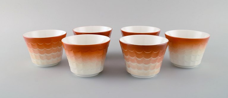 Wilhelm Kåge for Gustavsberg. Seks urtepotteskjulere i porcelæn. Svensk design, 1960