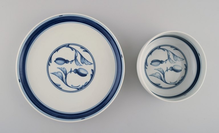 Bing & Grøndahl Corinth bowl and dish. 1960s.
