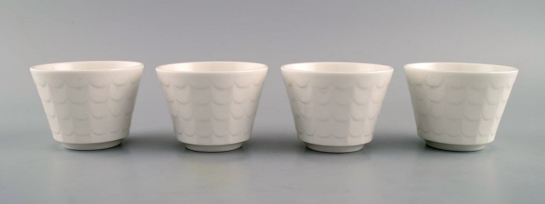 Wilhelm Kåge for Gustavsberg. Fire urtepotteskjulere i porcelæn. Svensk design, 1960