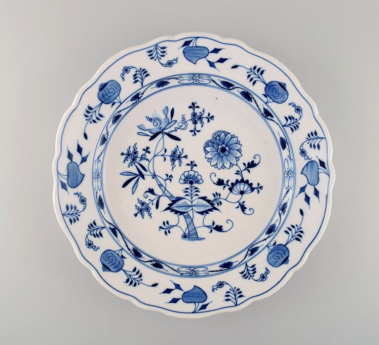 Stadt Meissen Blue Onion pattern. Large bowl. Mid-20th century.