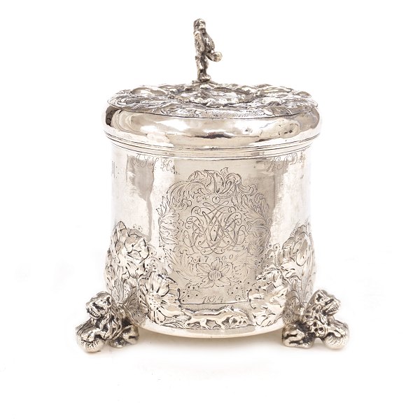 Large Baroque silver tankard by Hans Clausen, Aalborg, 1696-1728. Dated 1700. H: 19cm. W: 773gr