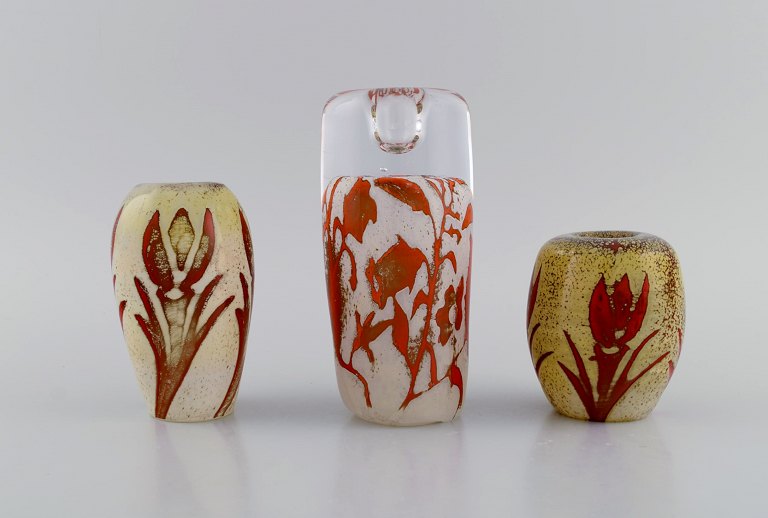 Olle Brozén (b. 1963) for Kosta Boda. Three "Floating Flowers" candleholders in mouth blown art glass. Late 20th century.