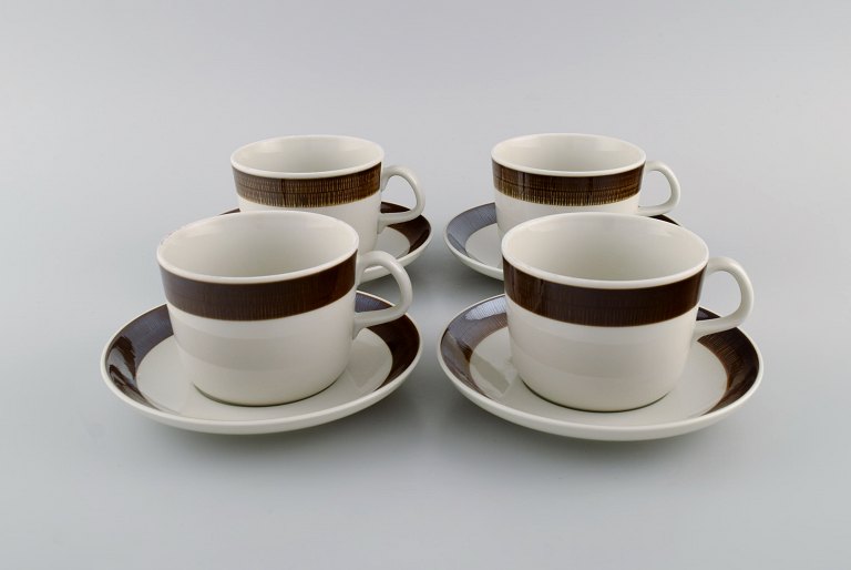 Hertha Bengtsson (1917-1993) for Rörstrand. Fire Koka tekopper med underkopper i glaseret stentøj. 1960