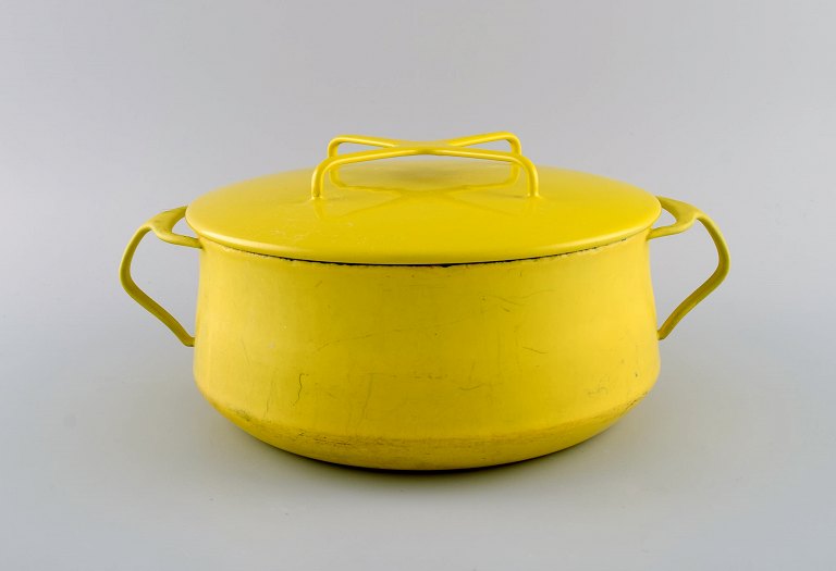 Jens H. Quistgaard (1919-2008), Denmark. Lidded pot in bright yellow enamel. 1960s.