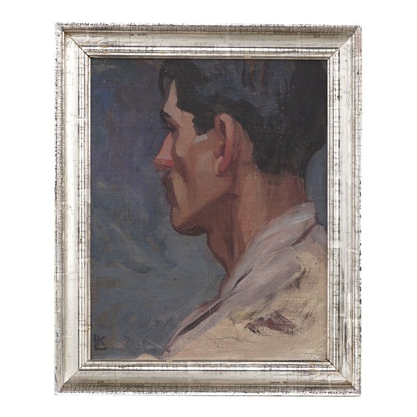 Käte Lassen maleri. Käte Lassen, Flensborg, 1880-1956, portræt af italiensk mand. Olie på plade. Signeret. Paris ca. år 1908/09. Lysmål: 39x31cm. Med ramme: 47x39cm