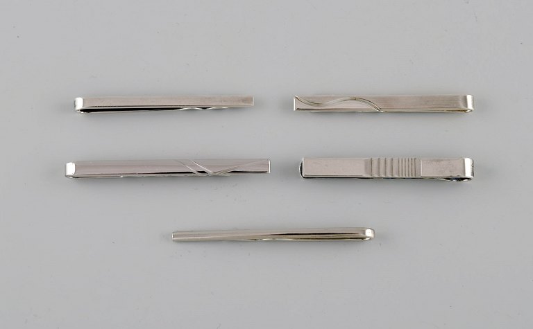 Various Danish silversmiths. Five tie pins in sterling silver. Mid-20th century.