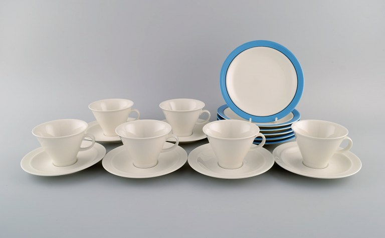 Inkeri Leivo (1944-2010) for Arabia. Harlekin kaffeservice i porcelæn til seks personer. 1970