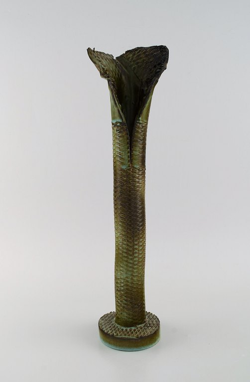 Francis Milici (b. 1952) for Vallauris. Organically shaped unique vase in glazed ceramics. Beautiful glaze in green and soil shades. 1980s.
