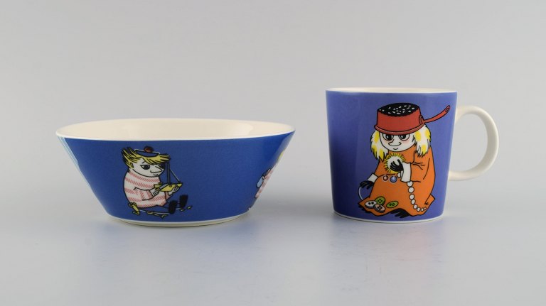 Arabia, Finland. Skål og kop i porcelæn med motiver fra Mumitroldene. Sent 1900-tallet. 
