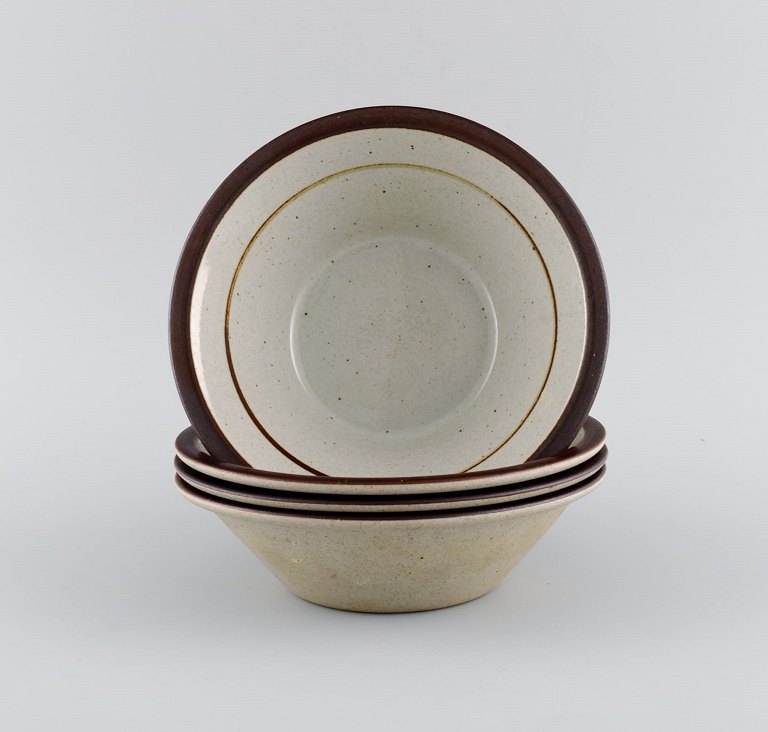 Fire Knabstrup grødskåle i delvist glaseret stentøj. Retro. Dansk design, 1960/70
