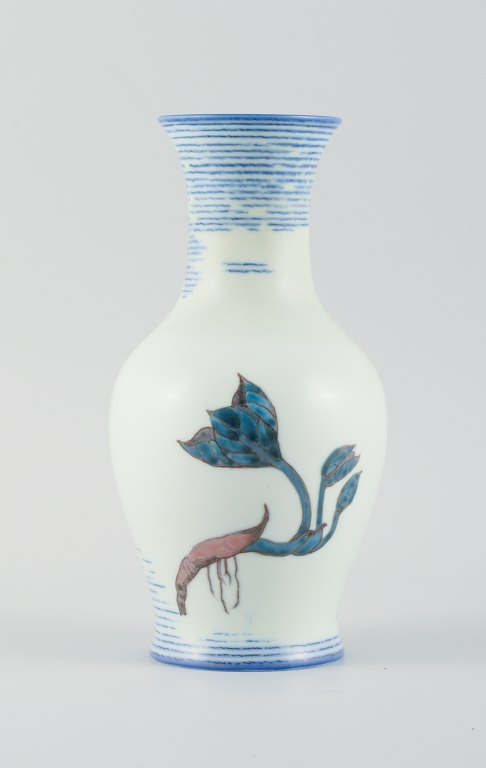 Jo Hahn Locher (1876-1960) for Bing & Grøndahl. Unikavase. 1930’erne.