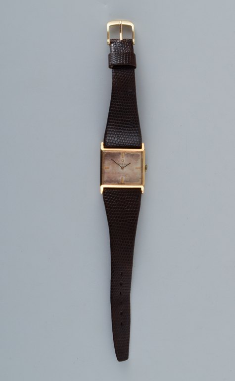 Omega Automatic de Ville ladies wristwatch, leather strap.Approx. 1960s.