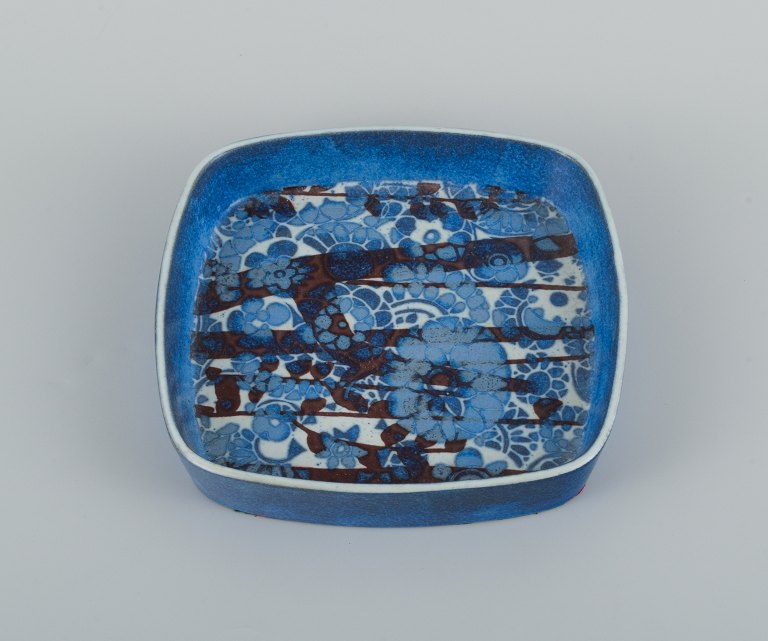 Johanne Gerber for Aluminia, Royal Copenhagen.Dish in shades of blue.