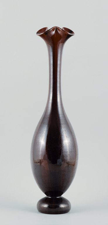 Jerome Massier (1850-1916), Vallauris, colossal French ceramic vase with glaze in shades of brown.