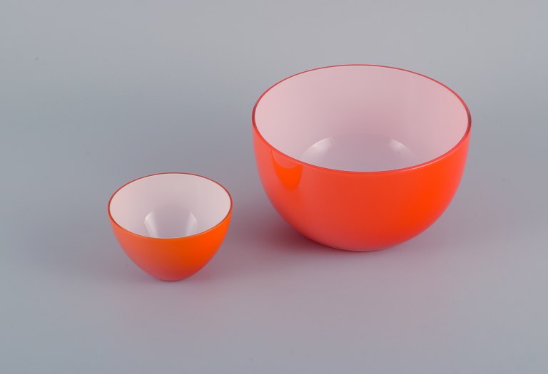 Piet Hein for Holmegaard. Dansk design.To orange kunstglasskåle.
