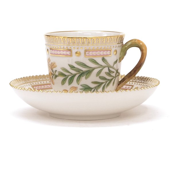Royal Copenhagen Flora Danica coffee cup 3597. Nice condition. H: 7cm. "Genista tinctoria L"