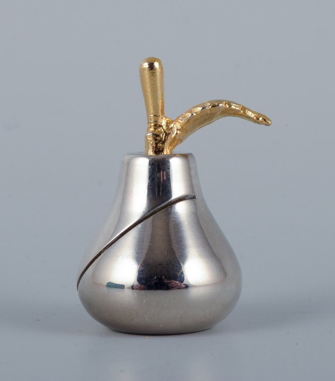 Christofle, France. Twelve miniature pear shaped table name setting holders in plated silver, gilded stem.