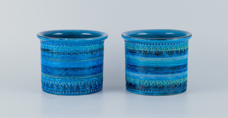 Aldo Londi for Bitossi, Italy. A pair of large ceramic planters in turquoise and blue glaze.
