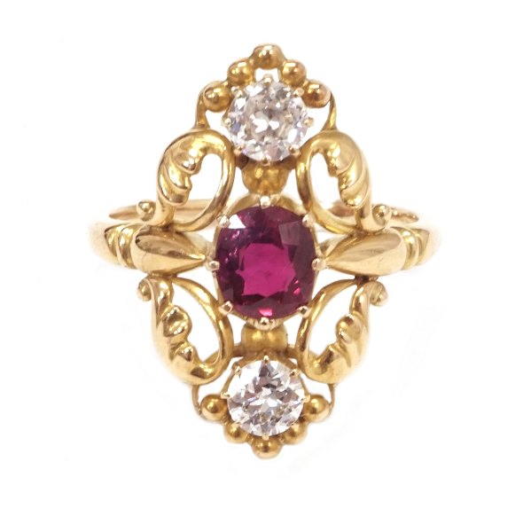 Georg Jensen 14kt gold vintage ring with two diamonds ca. 0,7ct. Georg Jensen 1933-44. Ringsize 57