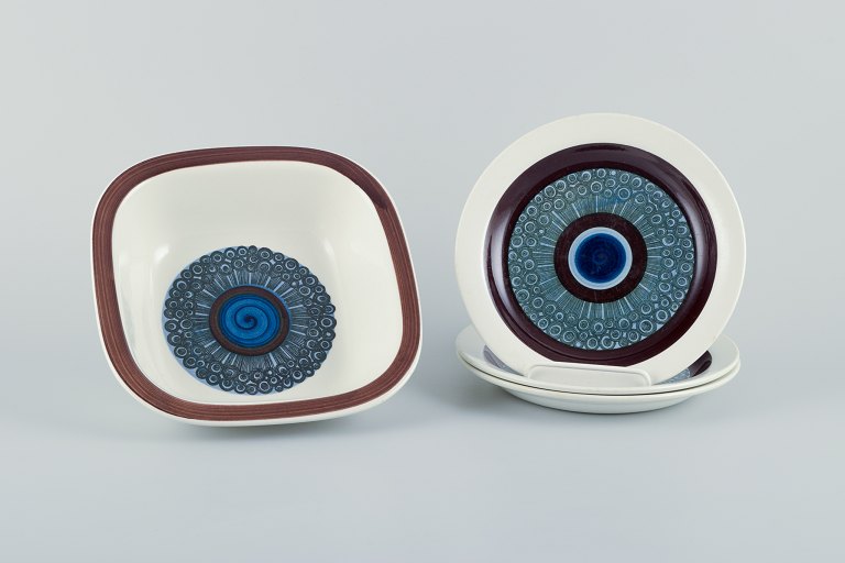 Rörstrand, Sweden, three plates and one bowl in hand-painted "Amanda" retro design.