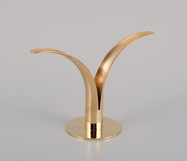 Ivar Ålenius Björk (1905-1978) for Ystad Metall, Sverige.Liljan lysestage i messing. Svensk designklassiker.