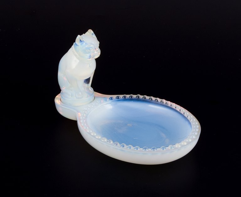 Sabino, France. A business card holder with a French bulldog in art glass. Art Deco opaline glass with a bluish tint.