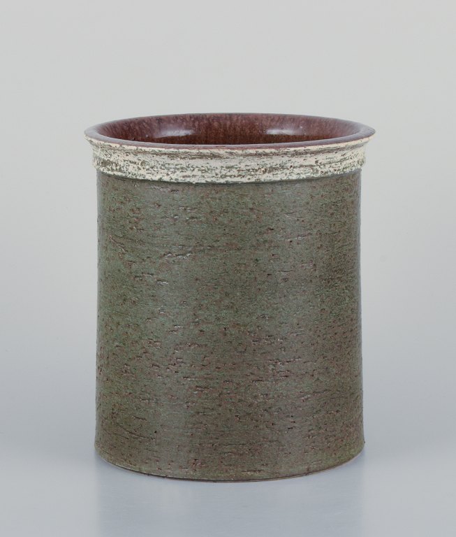 Britt-Louise Sundell for Gustavsberg, Sweden. Studiohand ceramic vase with glaze in greenish tones.