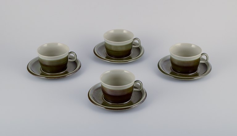 Marianne Westman for Rörstrand. Fra "Maya" serien. Fire kaffekopper med tilhørende underkopper i stentøj.