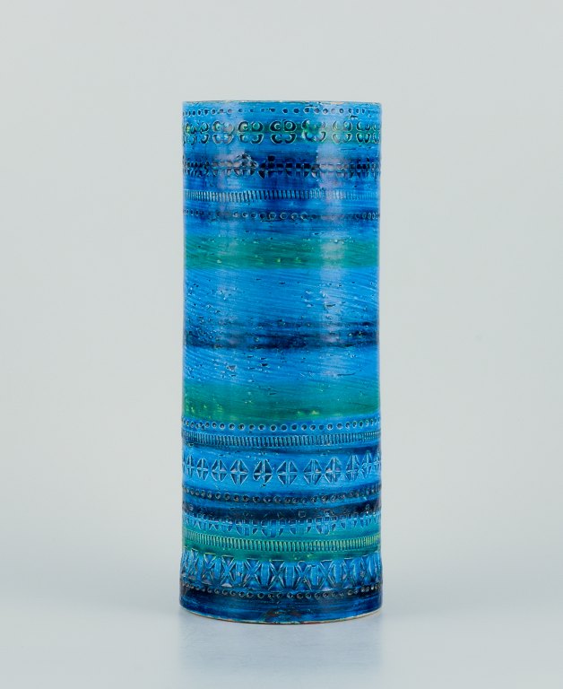 Aldo Londi (1911-2003) for Bitossi, Italy. Large cylindrical ceramic vase. Glazed in green and blue tones with a geometric pattern.