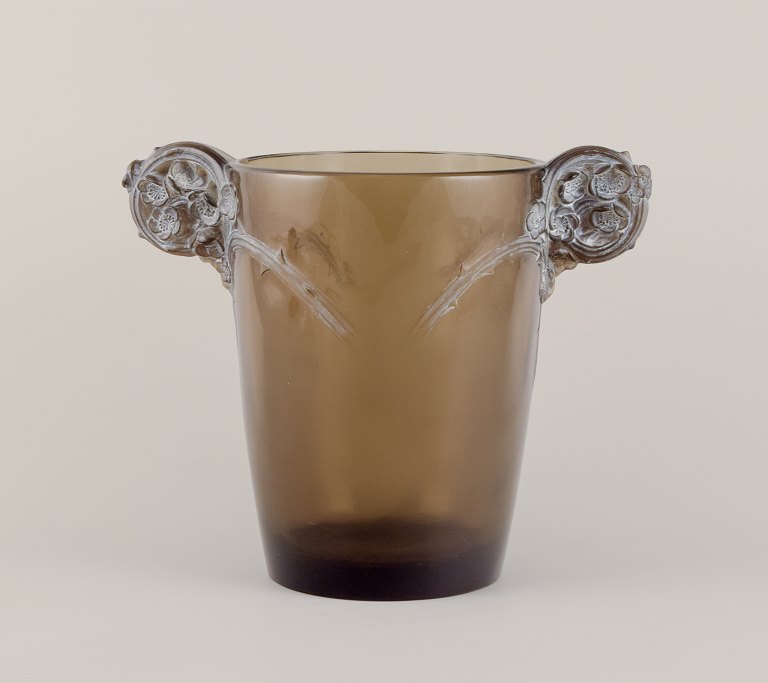 Early René Lalique art glass vase "Chamarande". Dark topaz glass with two thorn type "ears" whose design flows onto the exterior of the Lalique vase.