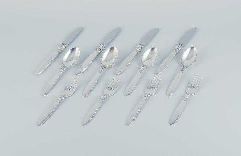 Georg Jensen Cactus. A four-person lunch set in sterling silver.Comprising four long-handled lunch knives, four lunch forks, and four tablespoons.