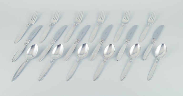 Georg Jensen Cactus. A six-person dinner set in sterling silver.Comprising six long-handled dinner knives, six dinner forks, and six dinner spoons.