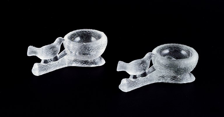 Fåglavik Glasbruk (1874-1980), Sverige.To saltkar med fugle i håndlavet klart glas.