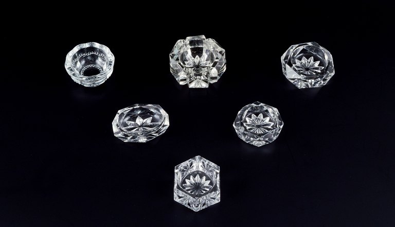 Fåglavik Glasbruk (1874-1980), Sverige.Seks saltkar i håndlavet klart glas.