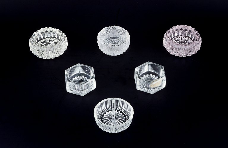 Fåglavik Glasbruk (1874-1980), Sverige.Seks saltkar i klart håndlavet glas.