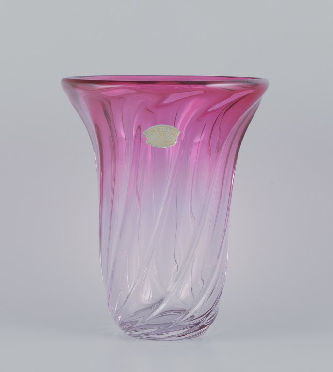 Val St. Lambert, Belgium. Colossal and impressive vase in crystal glass.Art Deco. Clear and purple glass. Rare model of very high quality.