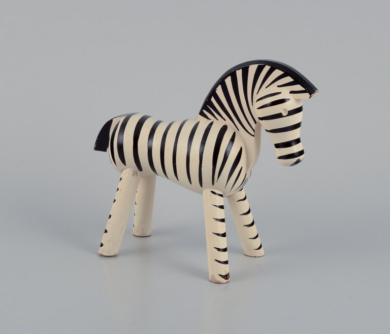 Kay Bojesen (1886-1958), dansk kunstner. Figur af zebra af træ.Håndmalet. Tidlig udgave.