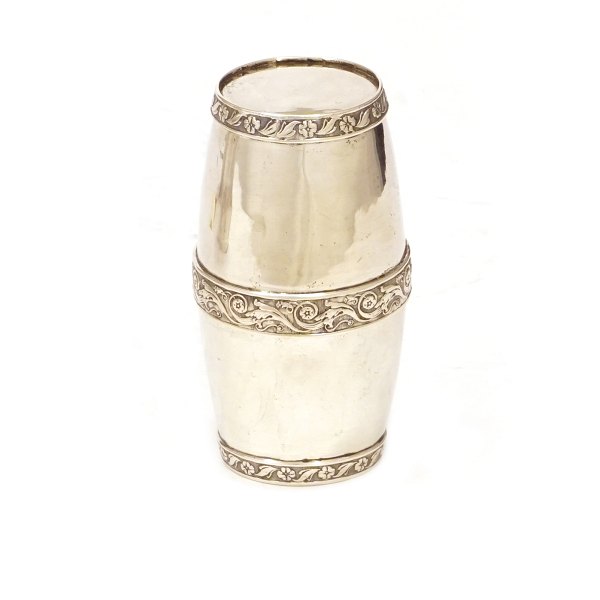 Silver cup by Jensen Nielsen Thielgaard, Fredericia, 1765-1810. H: 8,5cm. W: 69gr
