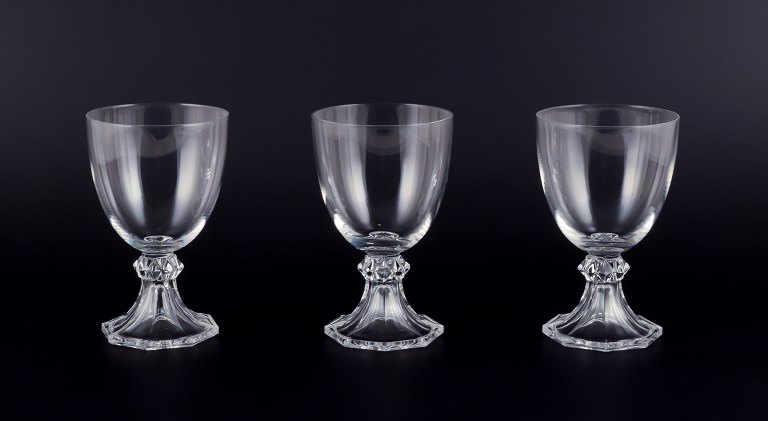 Val St. Lambert, Belgium. A set of three red wine glasses in mouth-blown crystal glass.