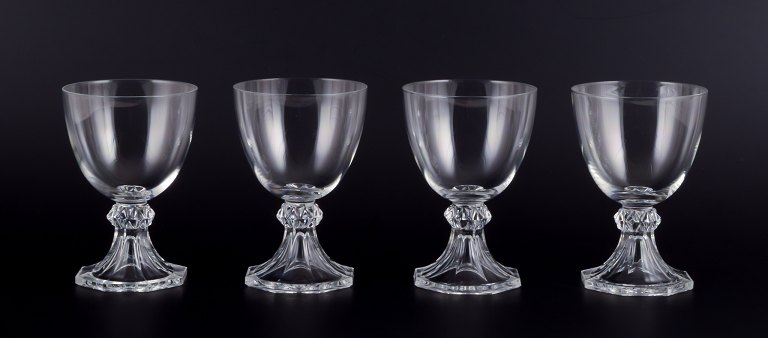 Val St. Lambert, Belgium. A set of six four wine glasses in clear mouth-blown crystal glass.