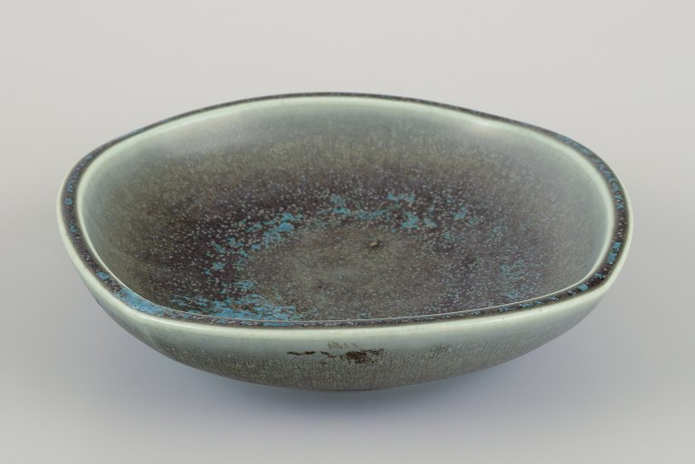 Berndt Friberg for Gustavsberg, Sweden."Selecta" ceramic bowl.