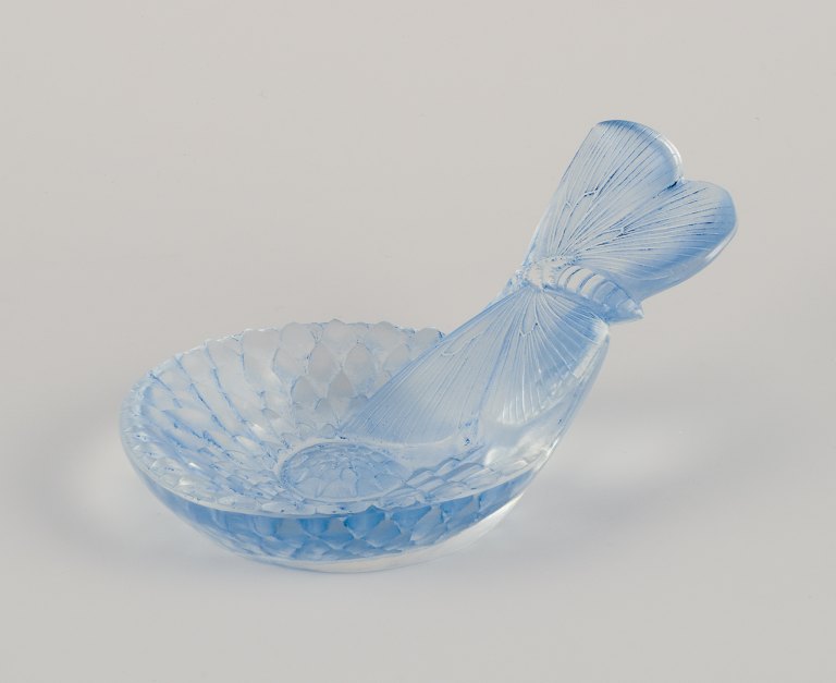 René Lalique, France.Early "Dahlia et Papillon" bowl in blue art glass.